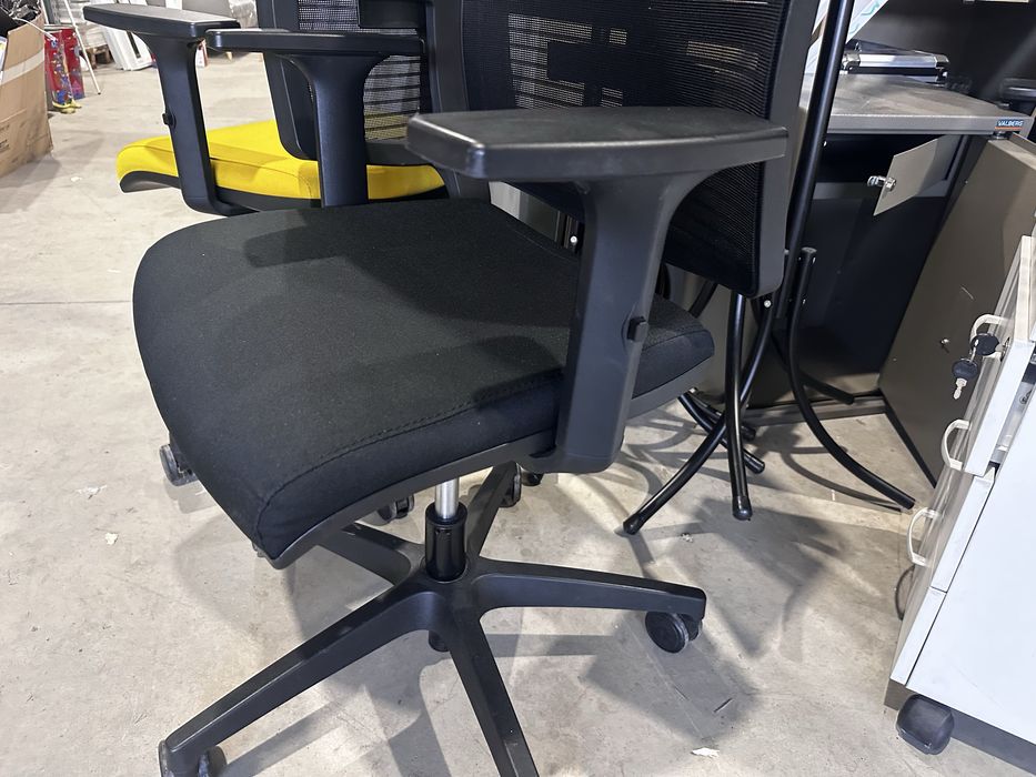 Ергономични офис столове Nowy Styl TREND – висок клас | 20 бр.