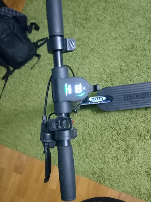 Trotineta momodesing evo 9