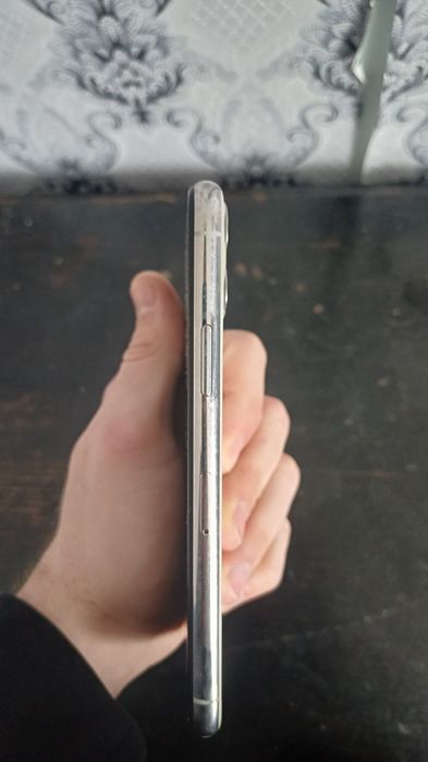 Продам iPhone 11 pro на 256