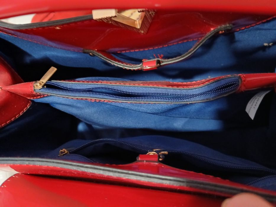 Poșetă elegantă roșie de lac