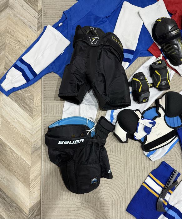 2 хокейной формы