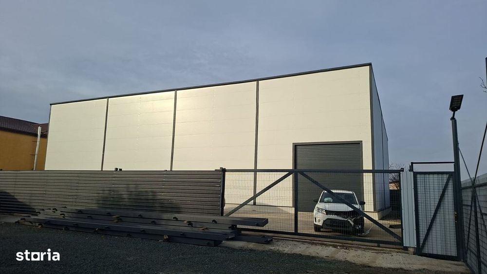 Hala nou construita de 500mp cu curte proprie betonata