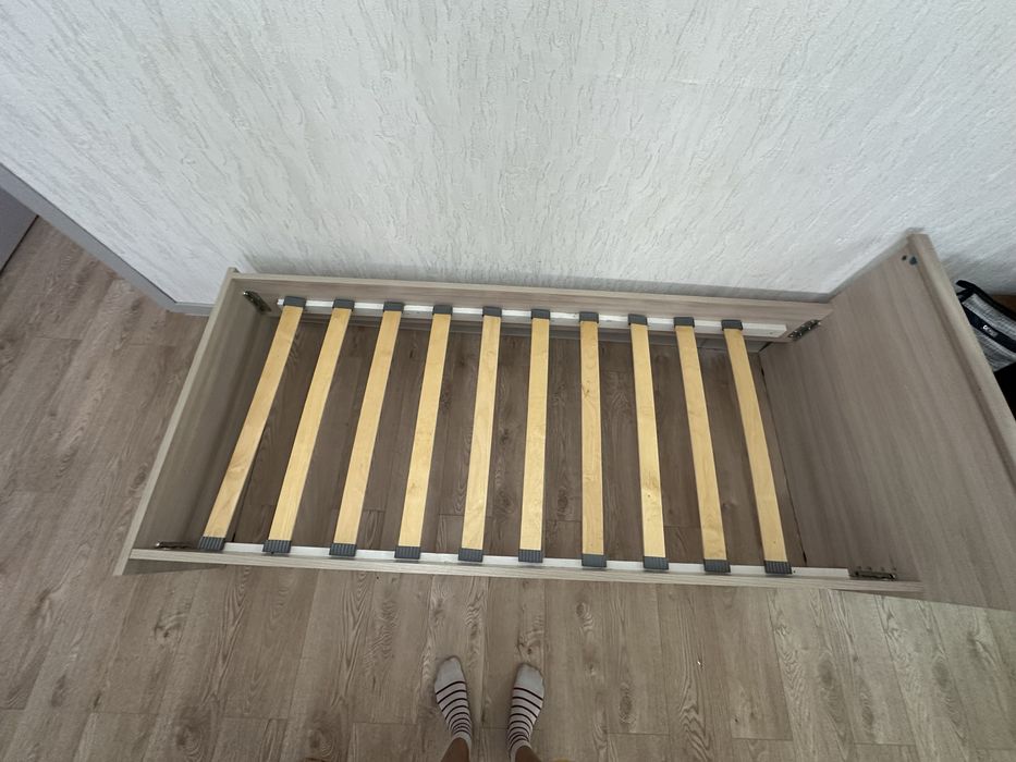 Продам кровать б/у