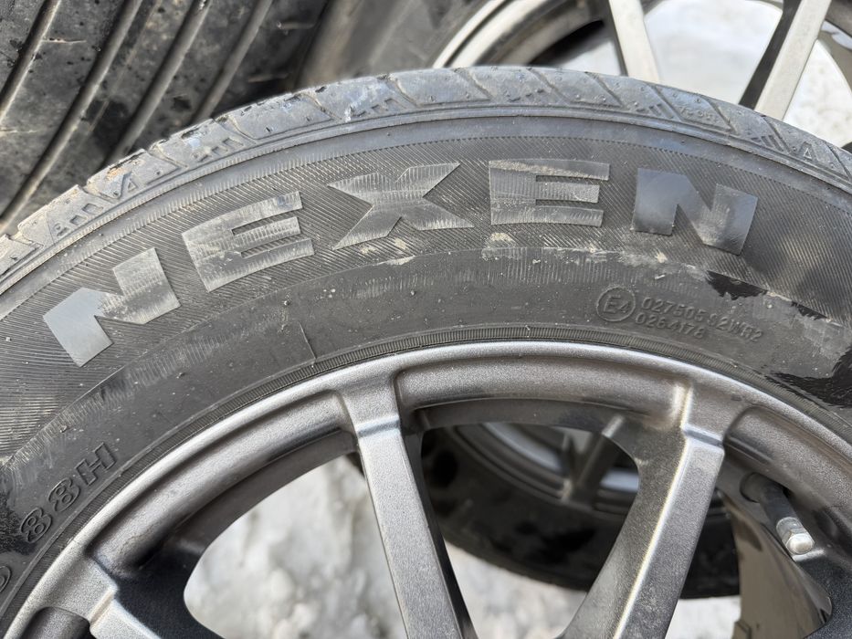 Продам диски с резиной