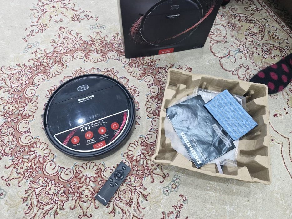 Продам робот пылесоc Редмонд RV-R560, в коробке за 25000 тг.