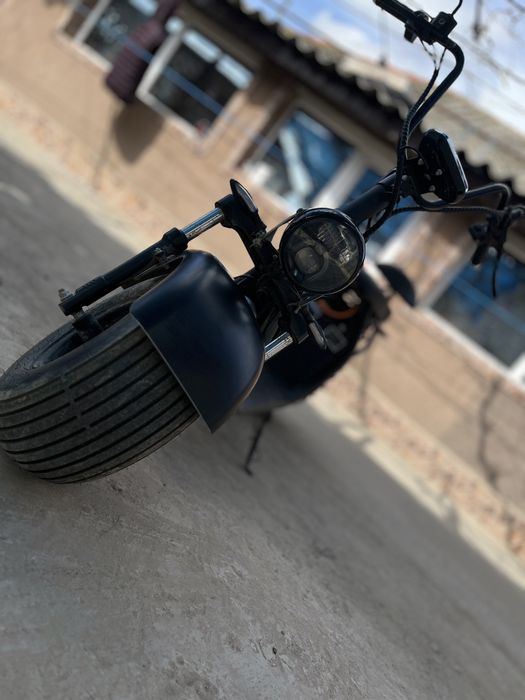 Scuter electric 1500W, 2 locuri , 2000km