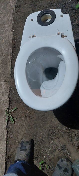 Унитаз без бачка