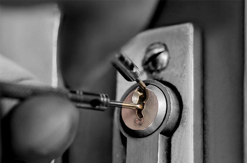 Deblocari usi + auto brasov