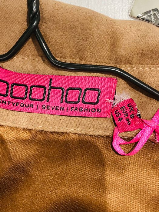 Велурена рокля boohoo