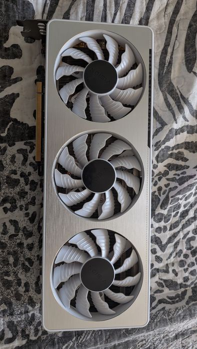 Продам rtx 3070 gigabyte vision, 8gb