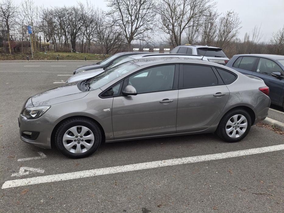 Vand Opel Astra J 2016