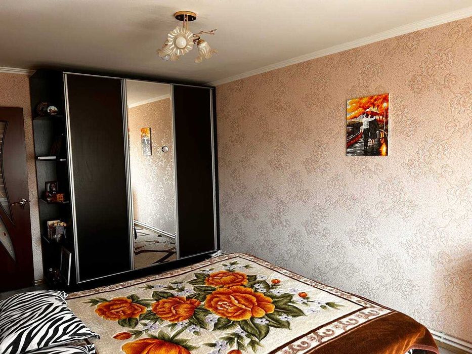 СРОЧНО Продаю 3/4/5 г. Чирчик, ориентир 2-я школа.