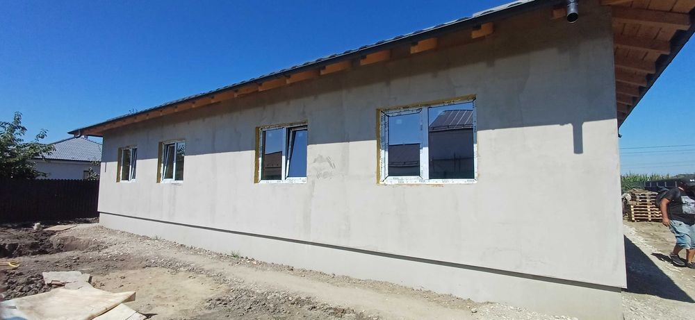 Casa tip duplex pe parter