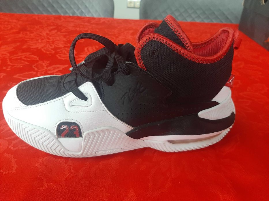 Маратонки Air Jordan 40номер