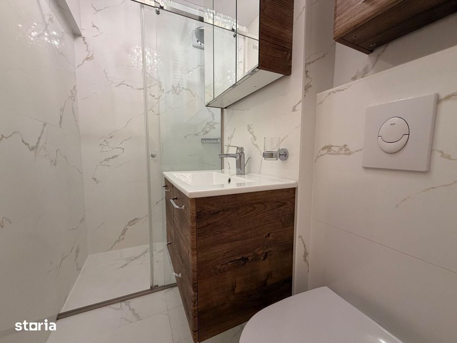 Apartament 4 Camere | Centrala Proprie | Renovat Complet