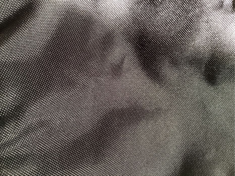 Husa carucior neagra