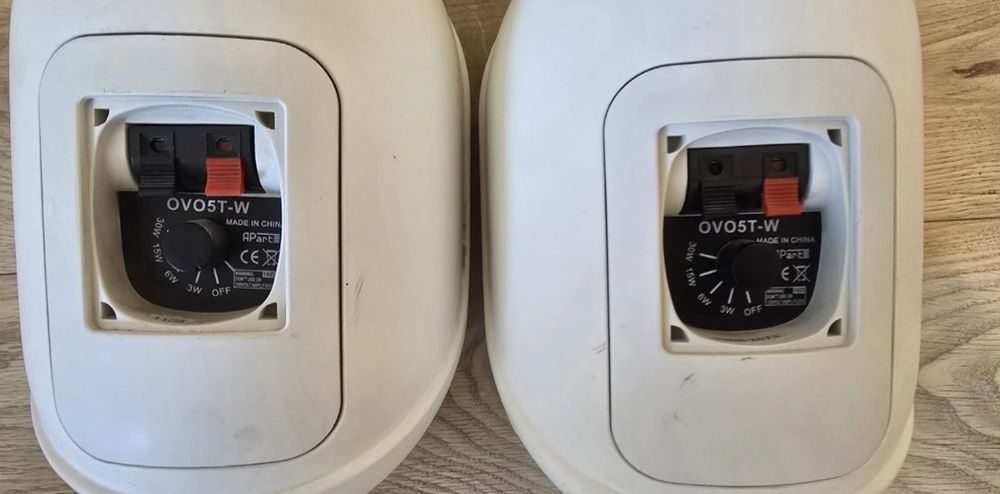 Doua difuzoare comerciale OVO - W ALB 30W