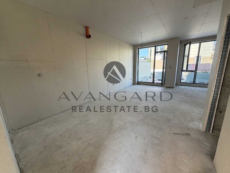 Продава се Къща в Пловдив, Остромила - 220 кв.м за 973 €/кв.м - Снимка #2