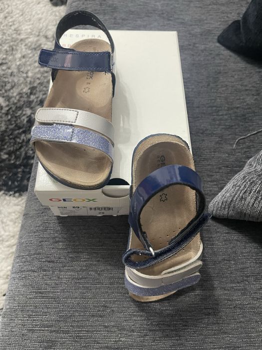 Сандали за момиче на Geox