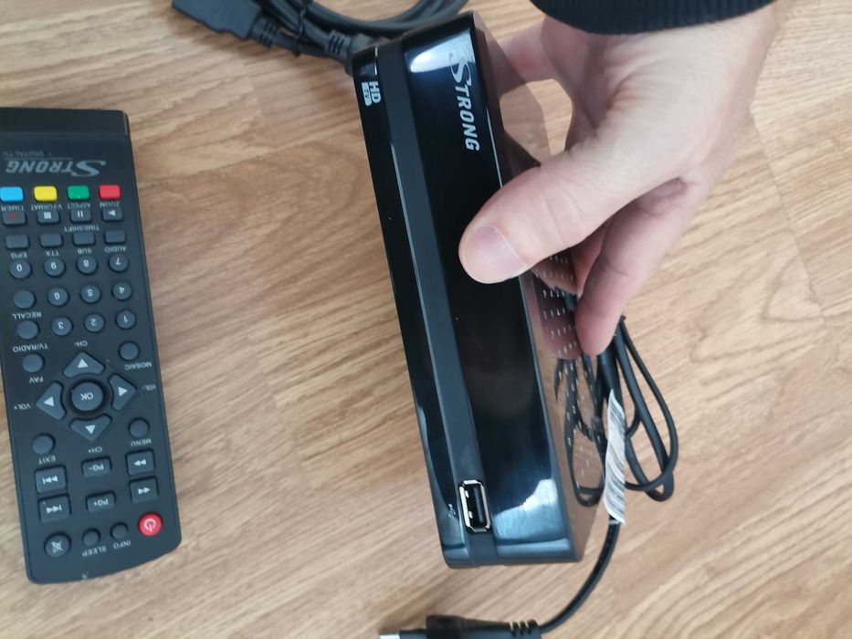 TV декодер Strong