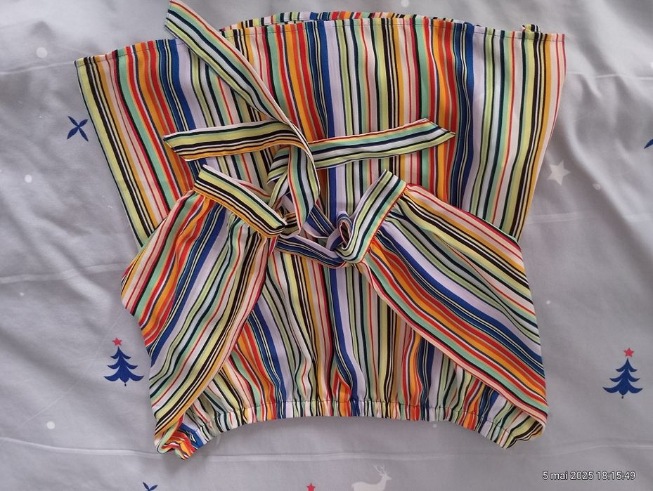 Bluza dama cu umeri goi.