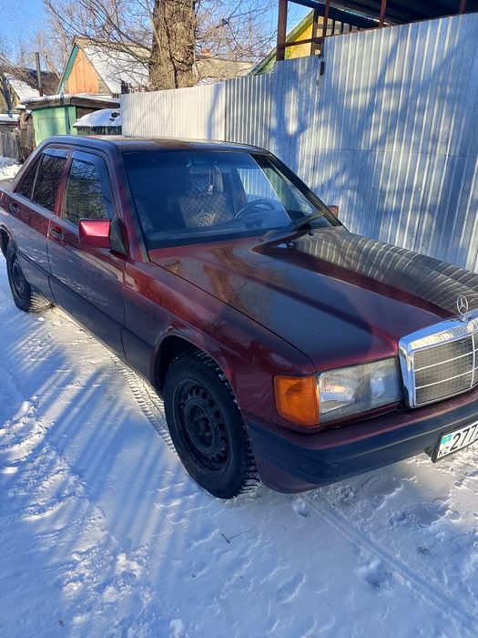 Мерседес Бенс 190