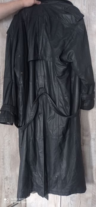 Продам кожаный плащ