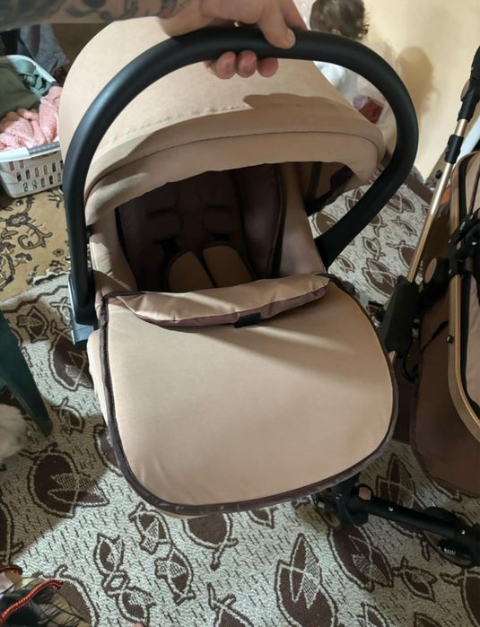 Vând scoică bebe nouă nefolosita în stare perfecta