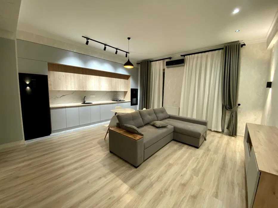 Сдам 2х ком квартиру на новомосковской ЖК Лондон