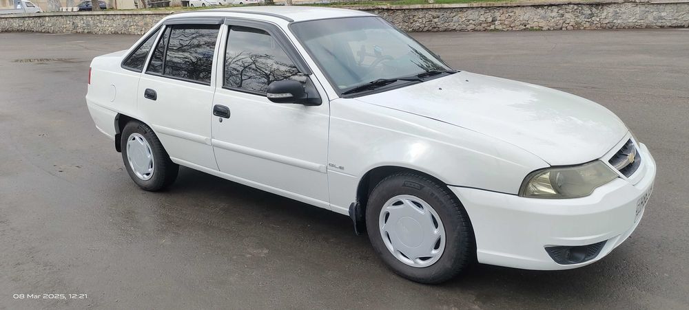 Nexia2  2015 yilgi benzin srochno sotiladi