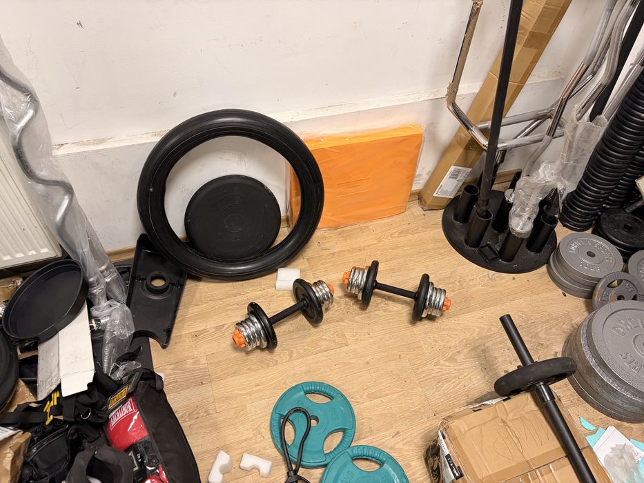 Set gantere reglabile noi 20 kg, 10 kg+10 kg=20 kg. Pret 300 lei