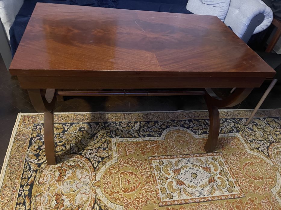 Masa lemn masiv cires - decor deosebit