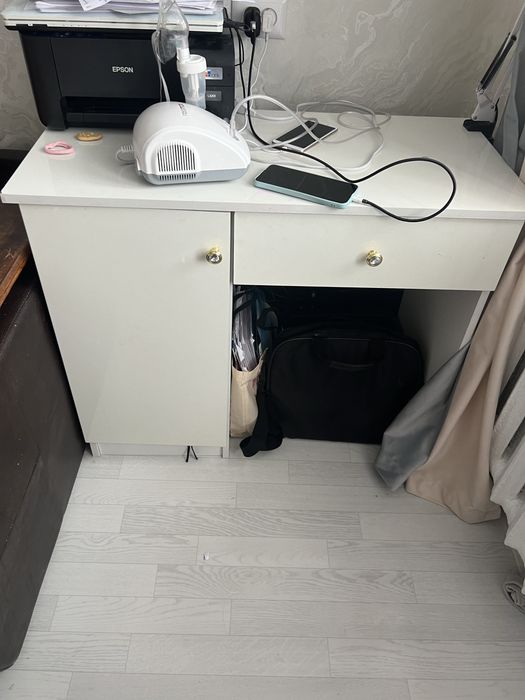 Продам стол тумба в хорошем состояние 8000