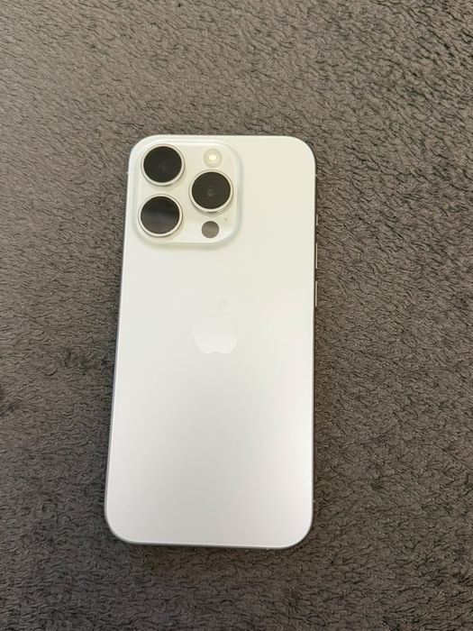 Продам iPhone 15 pro 256gb