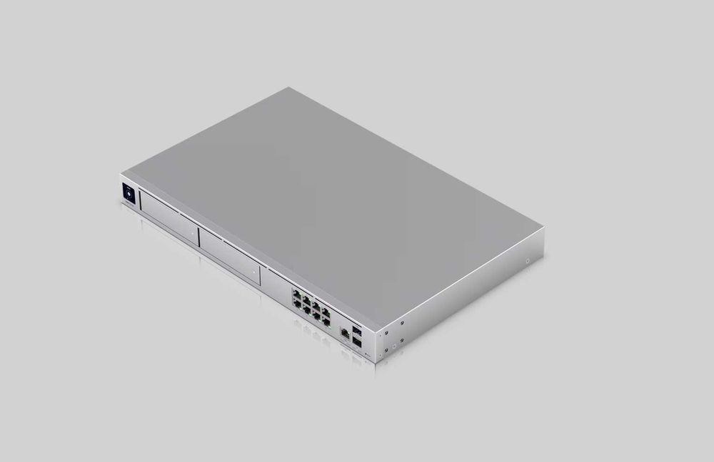 Ubiquiti UniFi Dream Machine Pro Max (UDM-Pro-Max) !Чисто нов, неизползван!