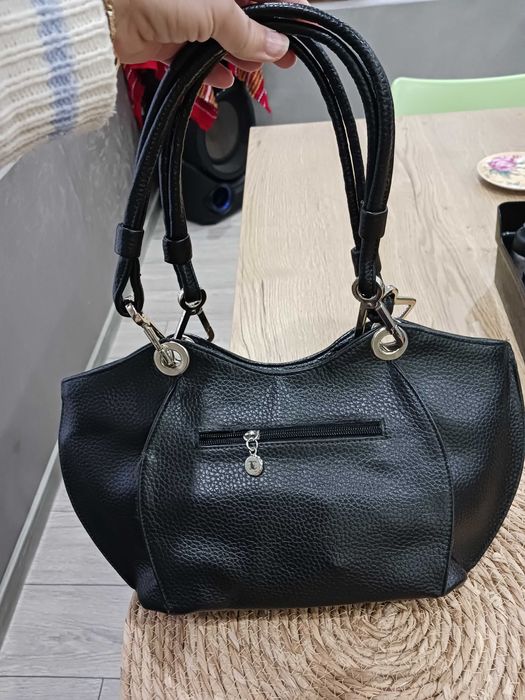 Кажена дамска чанта на Chanel