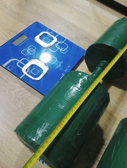 Gantere făcute din fier și beton