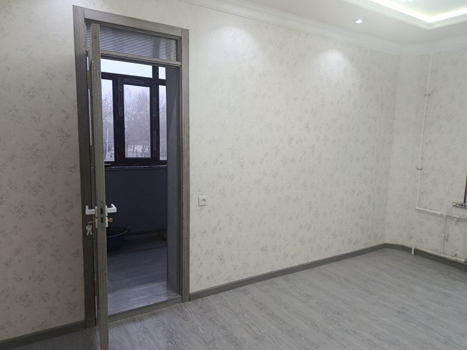 Hamma sharoitlari bor metro avtobus hammasi yaqin