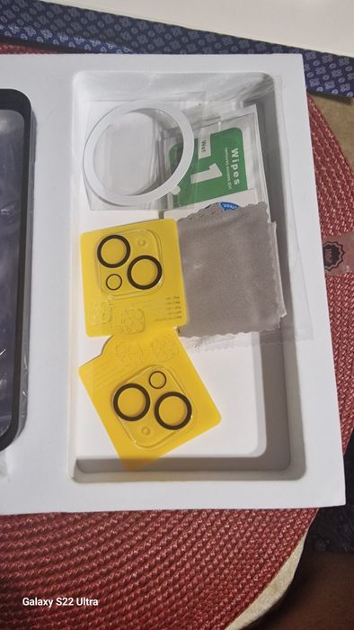 Кейс 9в 1 за iphone 14 pro max.Чисто нов