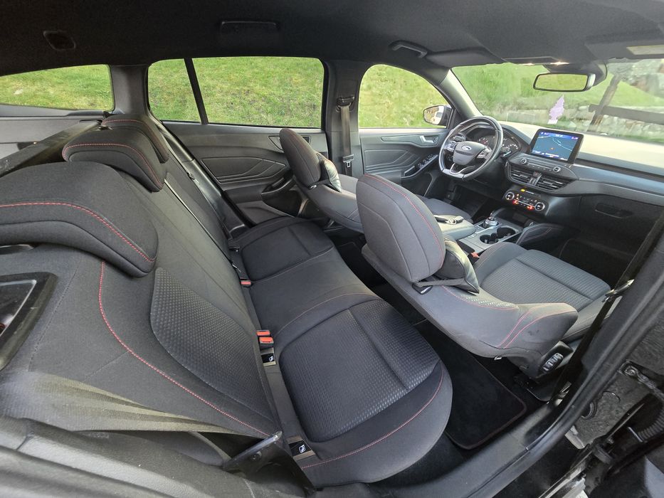 Ford Focus 2.0 TDCI Pachet ST-line full led Matrix adus din Germania nr roșii valabile