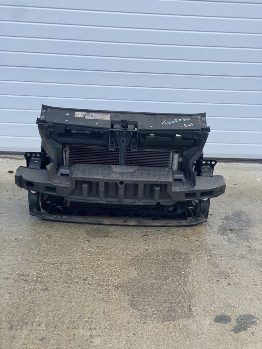 Fata completa Vw Touran 1t3 capota bara fata far aripa trager grila