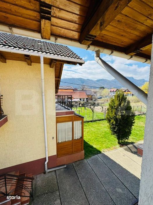 Casa individuala de vanzare, 124 mp – Intrare in Bran, la asfalt