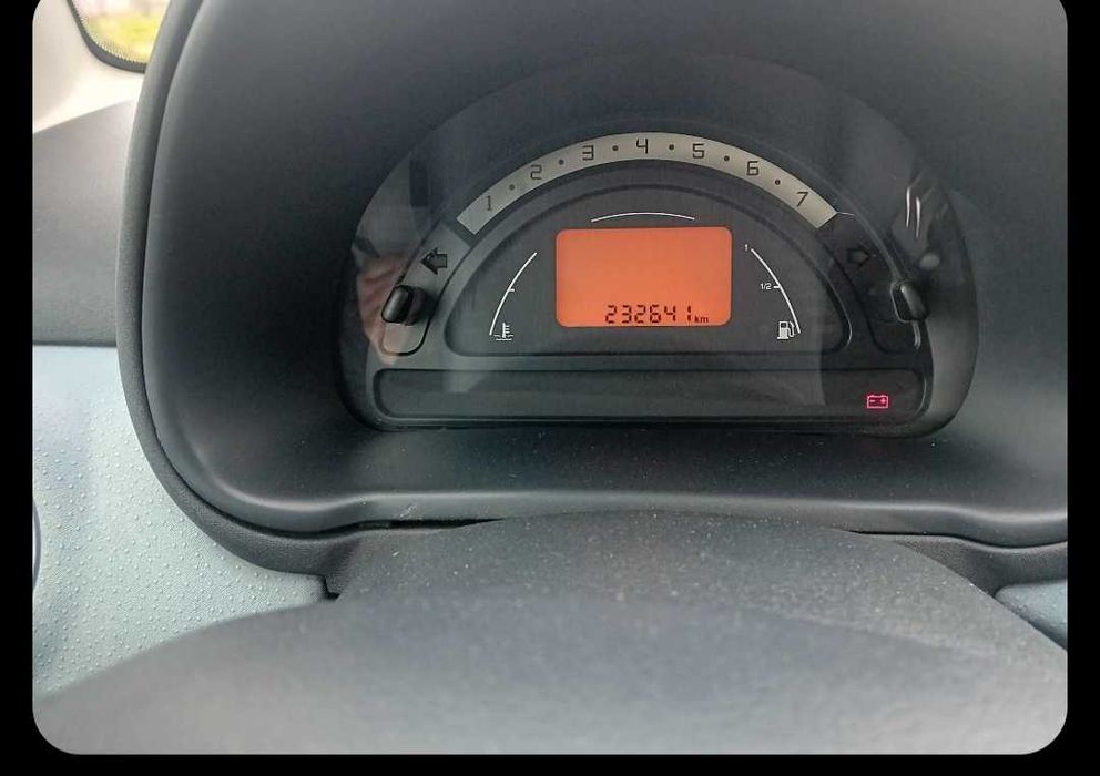 Продавам Citroen C3