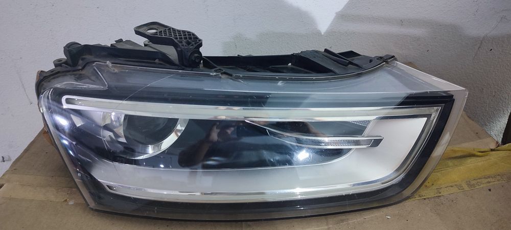 Far audi q5 cu xenon