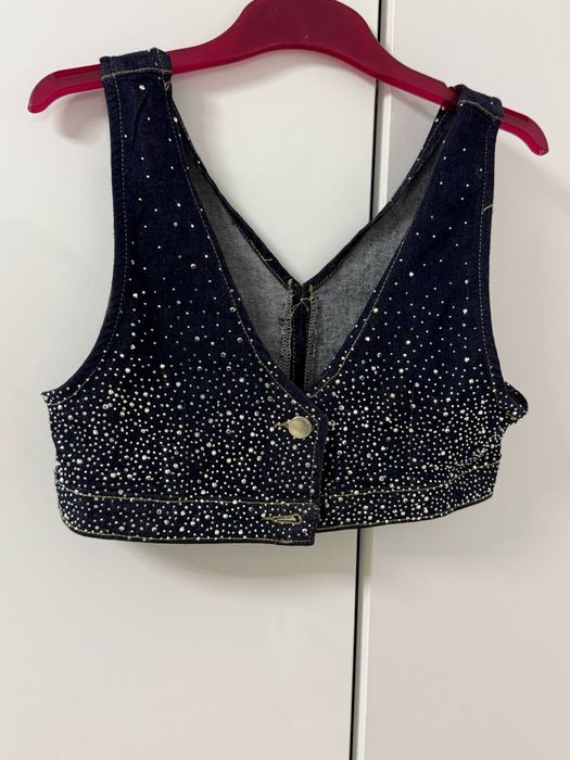 Top cu pietricele