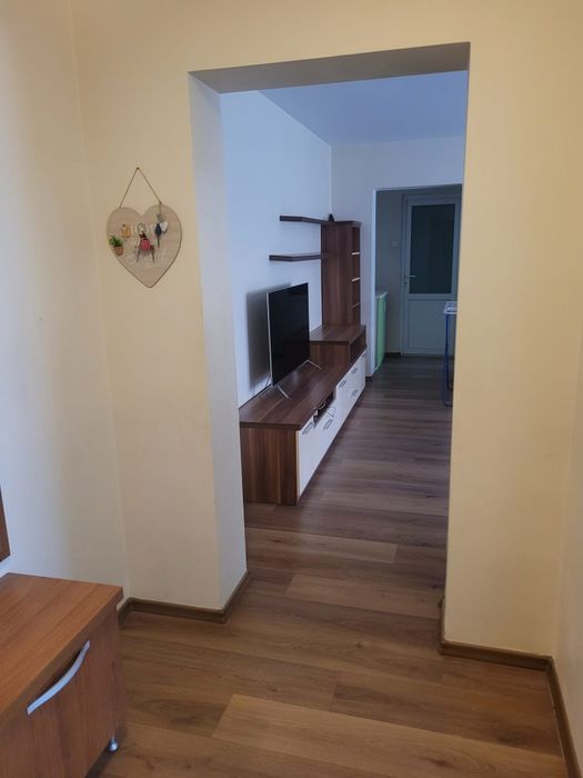 Chirie apartament cu 2 camere