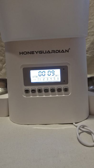 Хранилка за домашни любимци  смарт