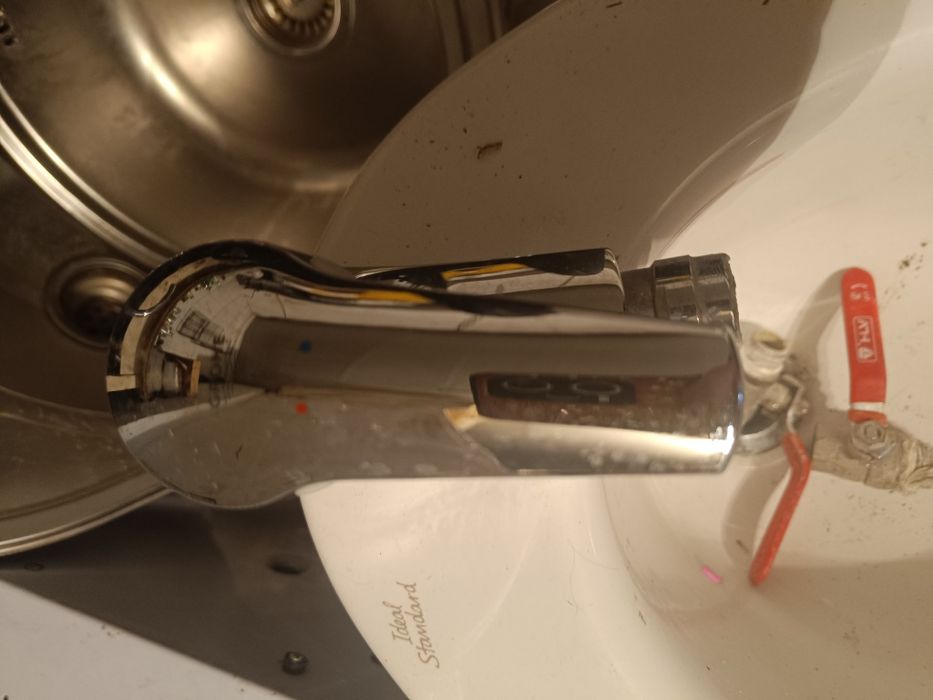 Продам биде со смесителем