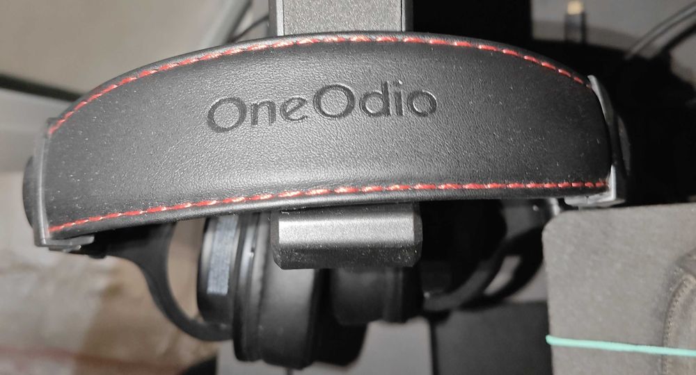 OneOdio Fusion A70 - 20 Hz - 40 kHz - si cu fir + si wireless, nou