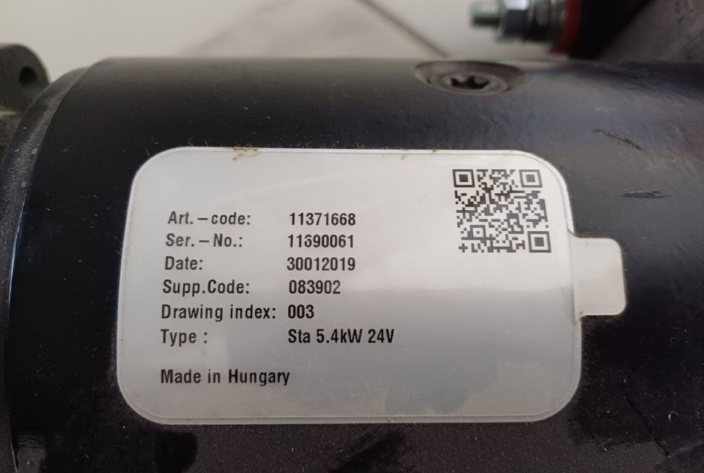 Стартер  либхер продам